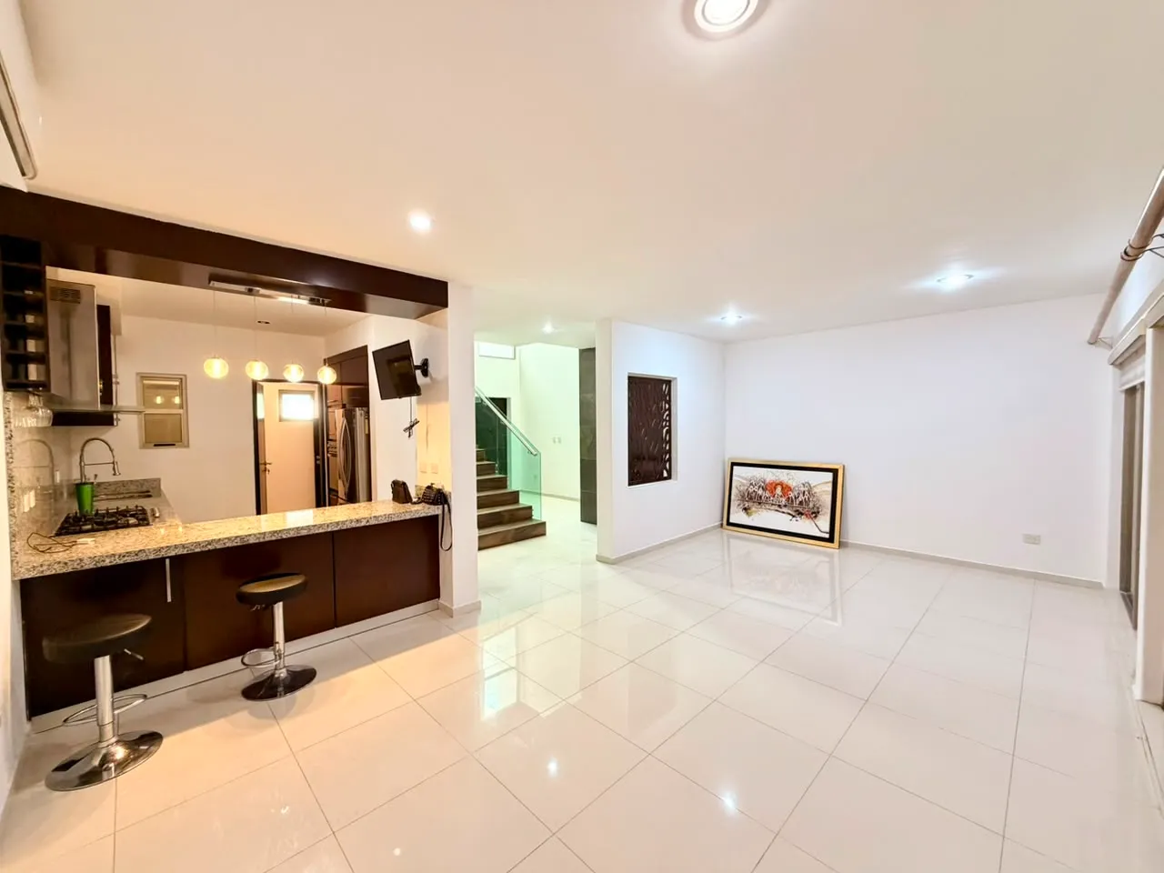 Stunning Residence for Sale in Bosques del Rey Residencial | La Conquista - Foto 9