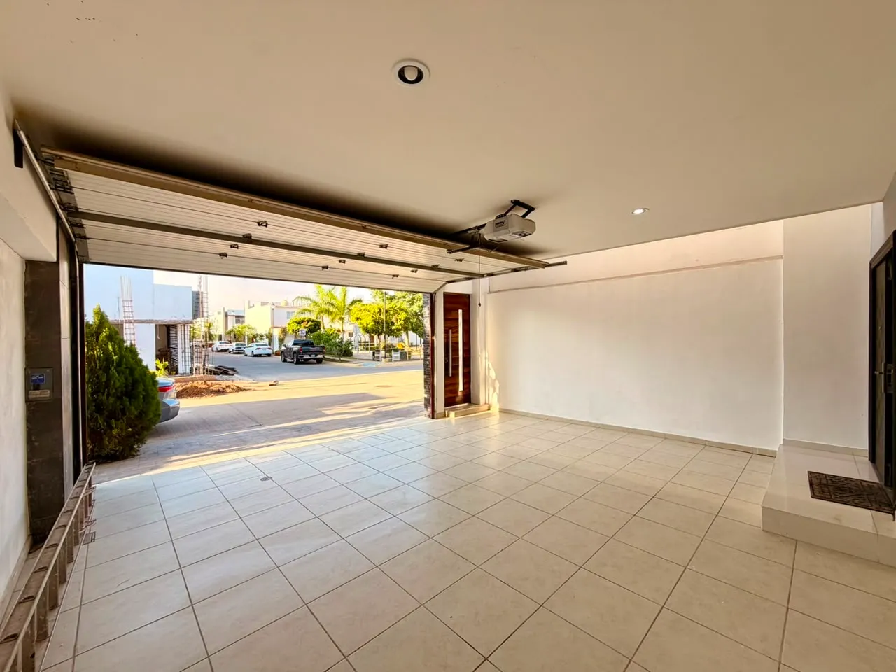Stunning Residence for Sale in Bosques del Rey Residencial | La Conquista - Foto 4