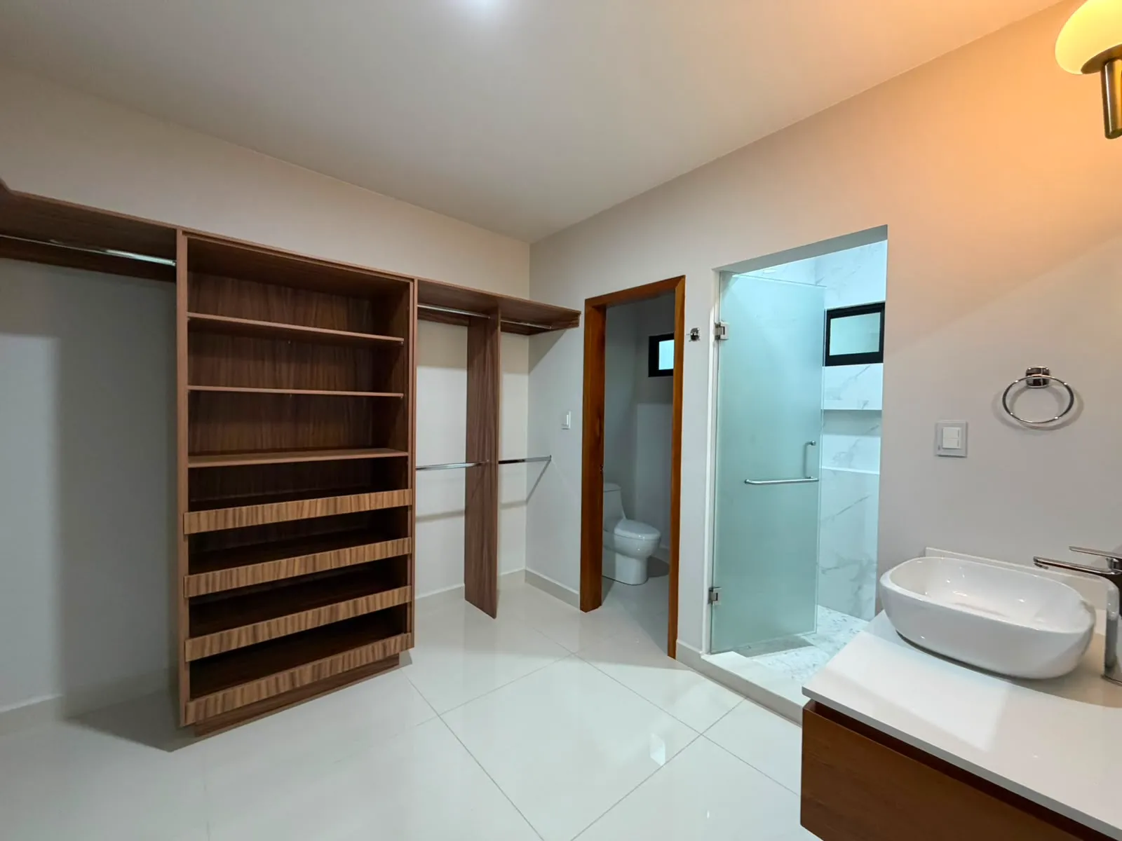 Stunning Modern Home for Sale in Valle Alto - Foto 17