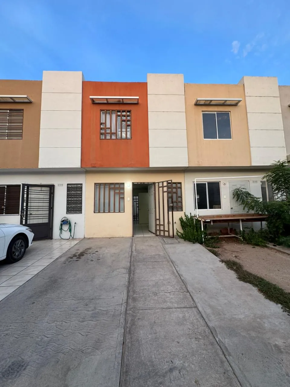 Home for Sale in Valle Alto Verde - Foto 2